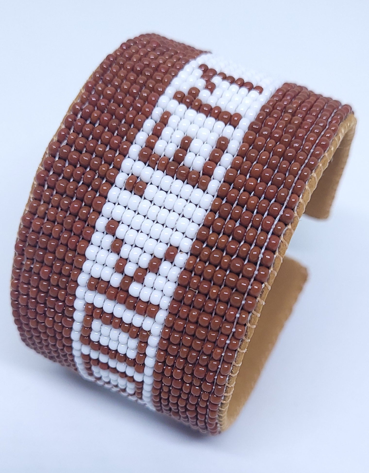 Bead Cuff HOOK'EM