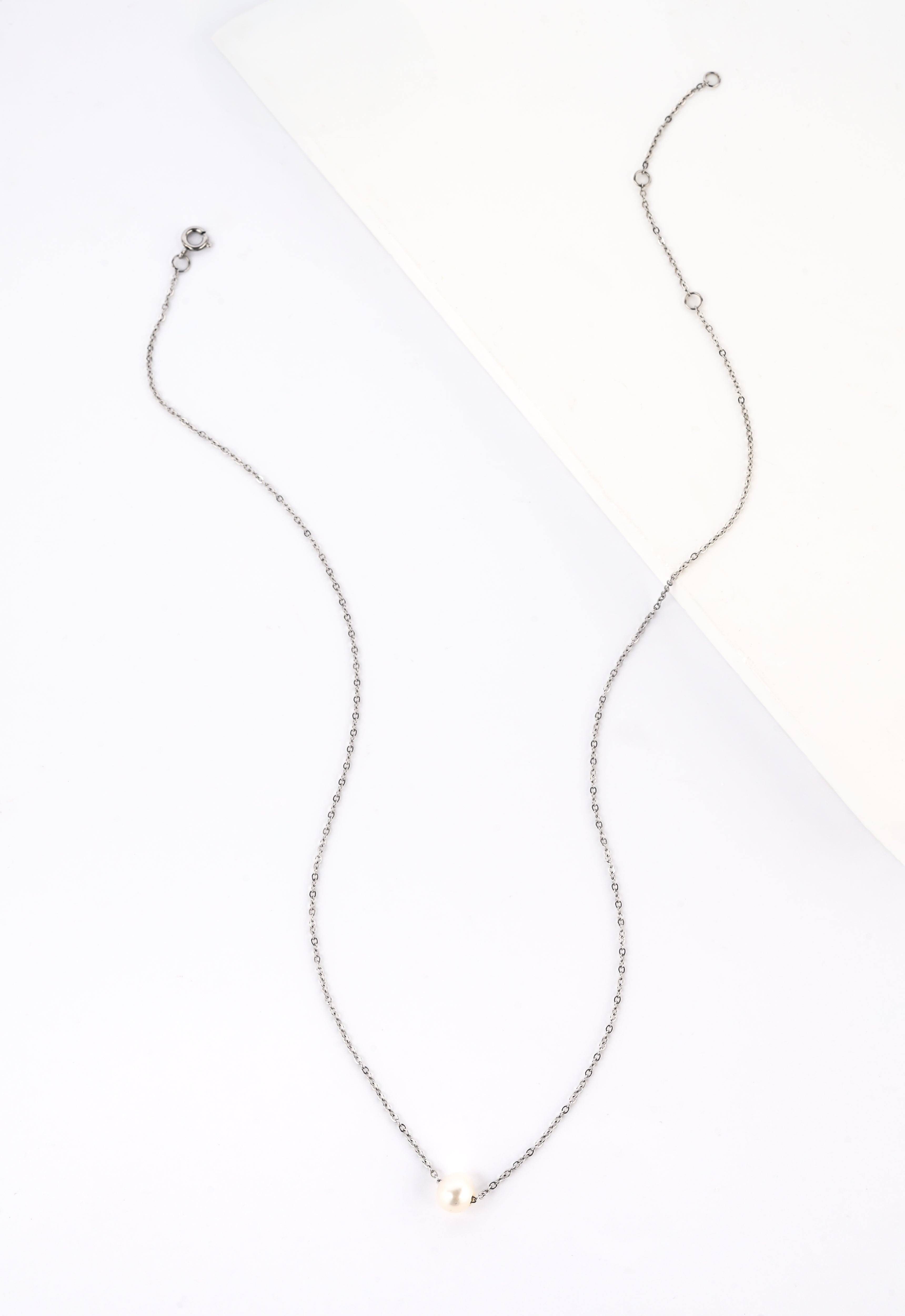 Wholesale: Single Pearl Gold or Silver Necklace